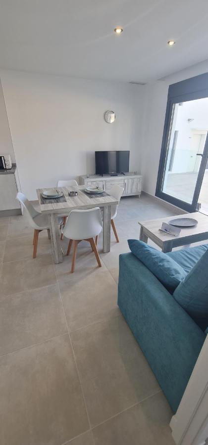 Sun Apartment *